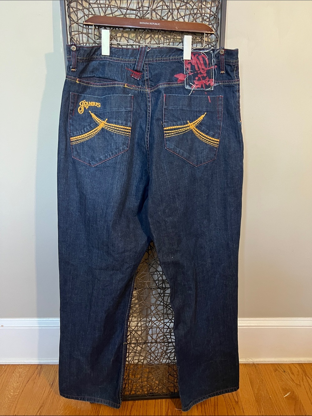 vintage Y2K Akademiks Jeanius baggy dark-wash jeans yellow embroidered pocket 40